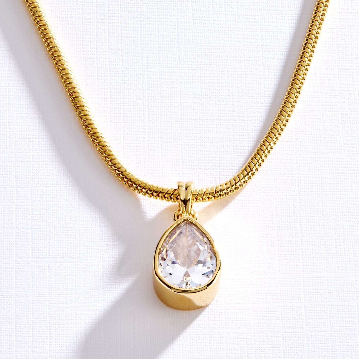 GEORGINA – Bezel Set Pear Necklace