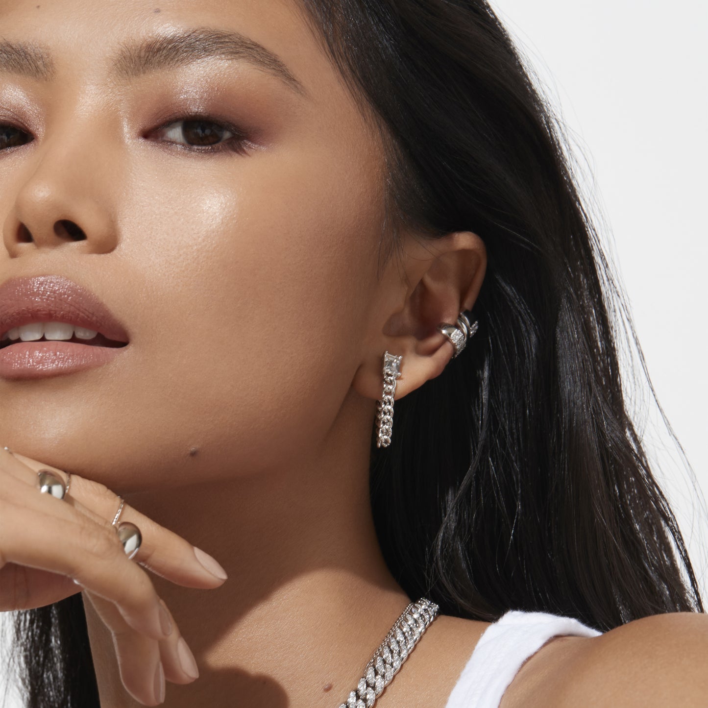 SELENA – Pave Cuban Link Chain