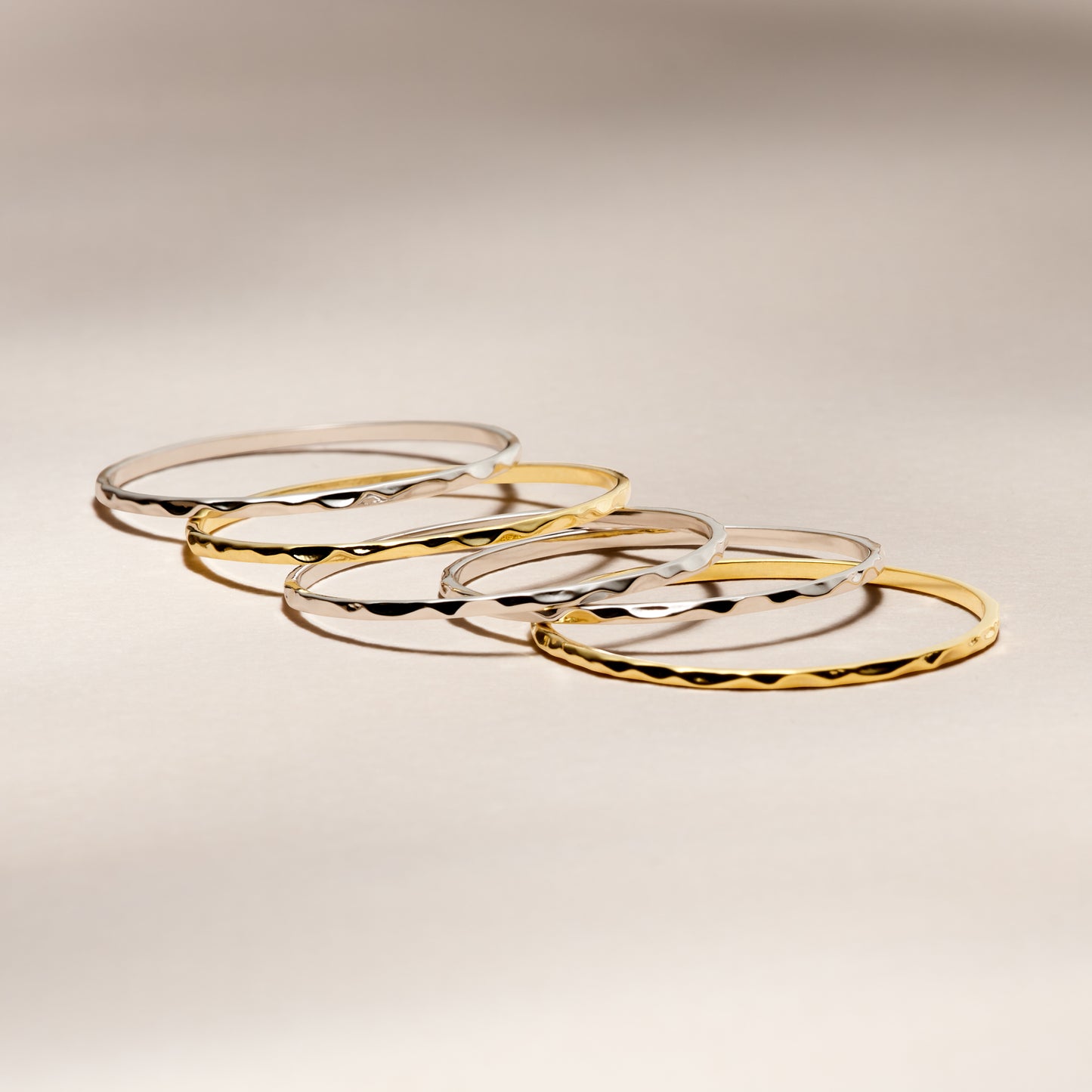 JAMES – Thin Hammered Ring Trio