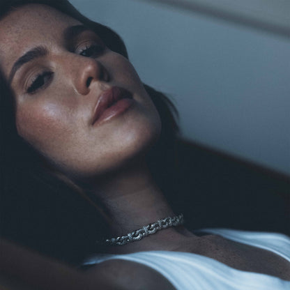 LO – Pavé Infinity Link Collar Necklace