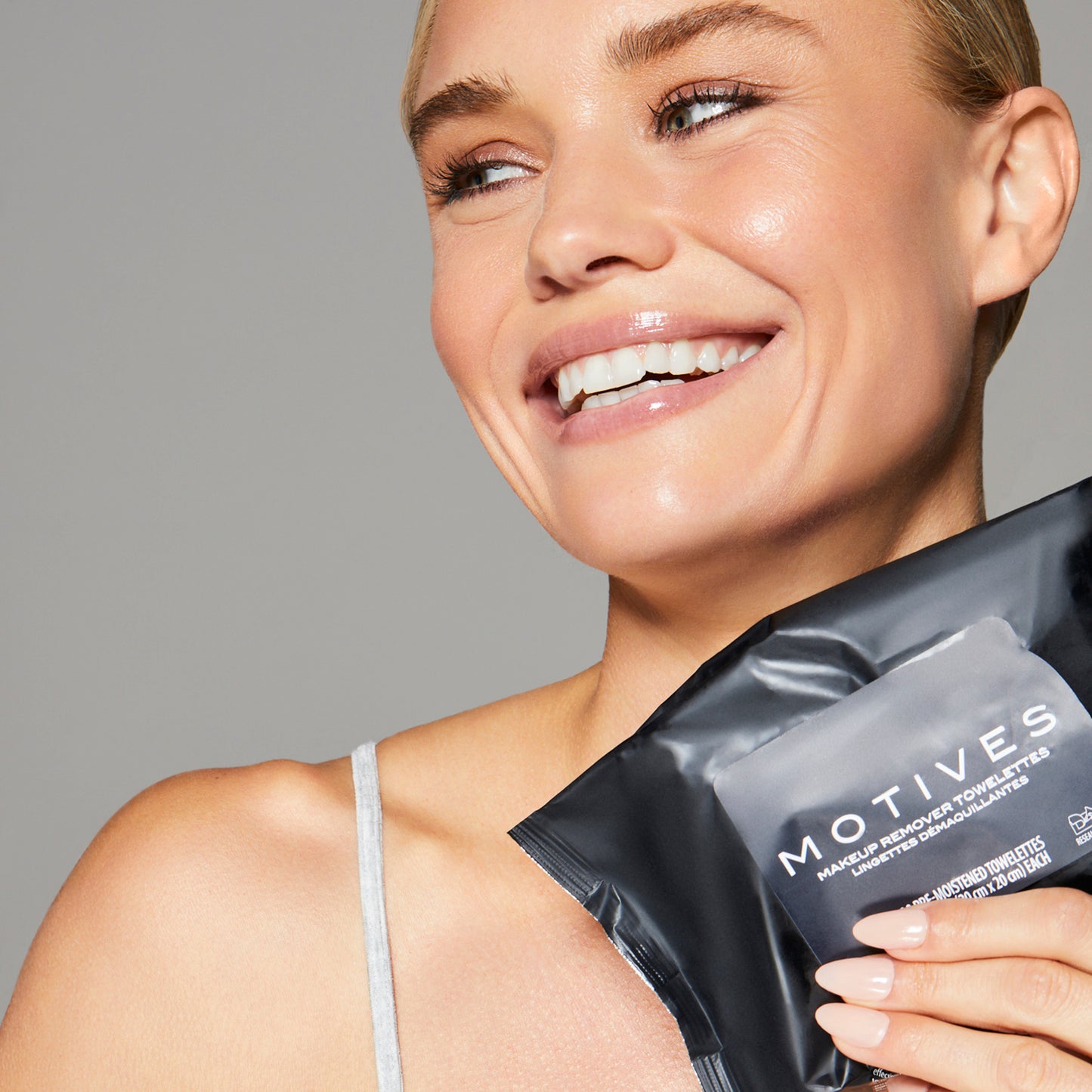 Motives® Makeup Remover Towelettes