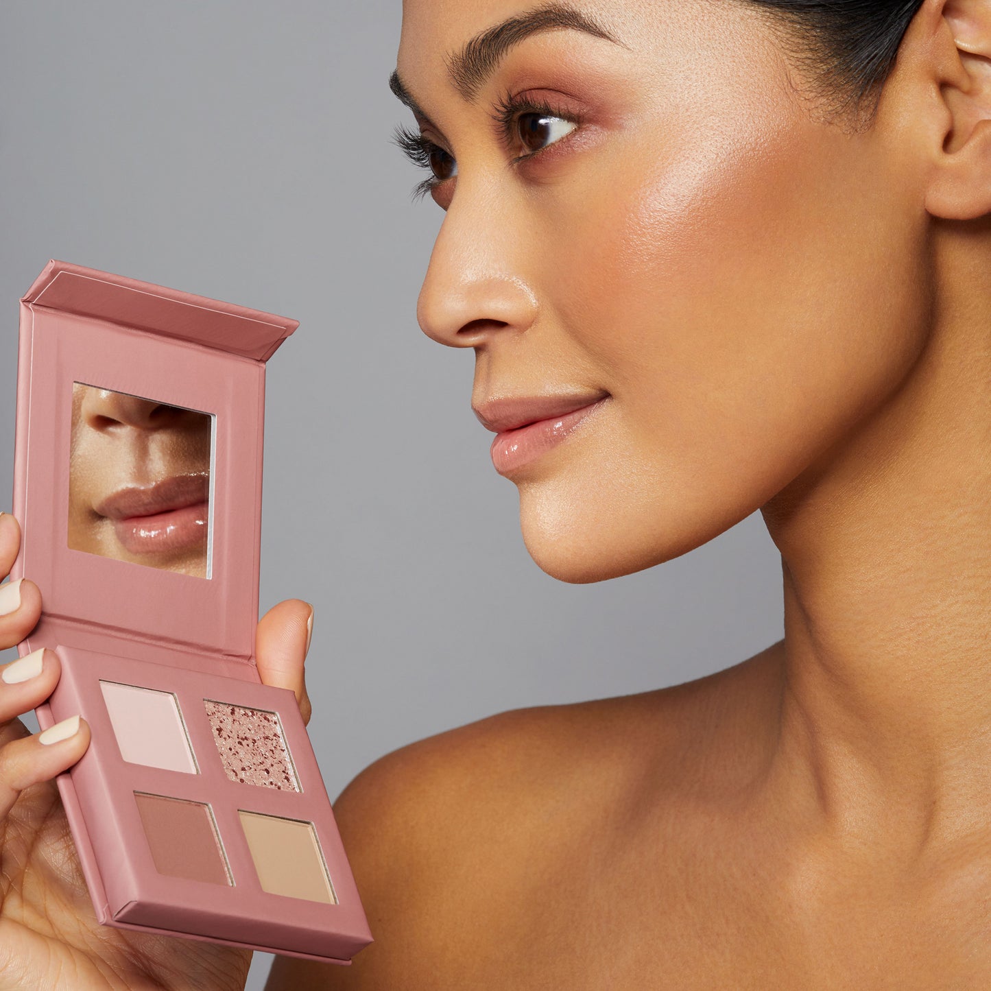 Motives® Ribbon Palette