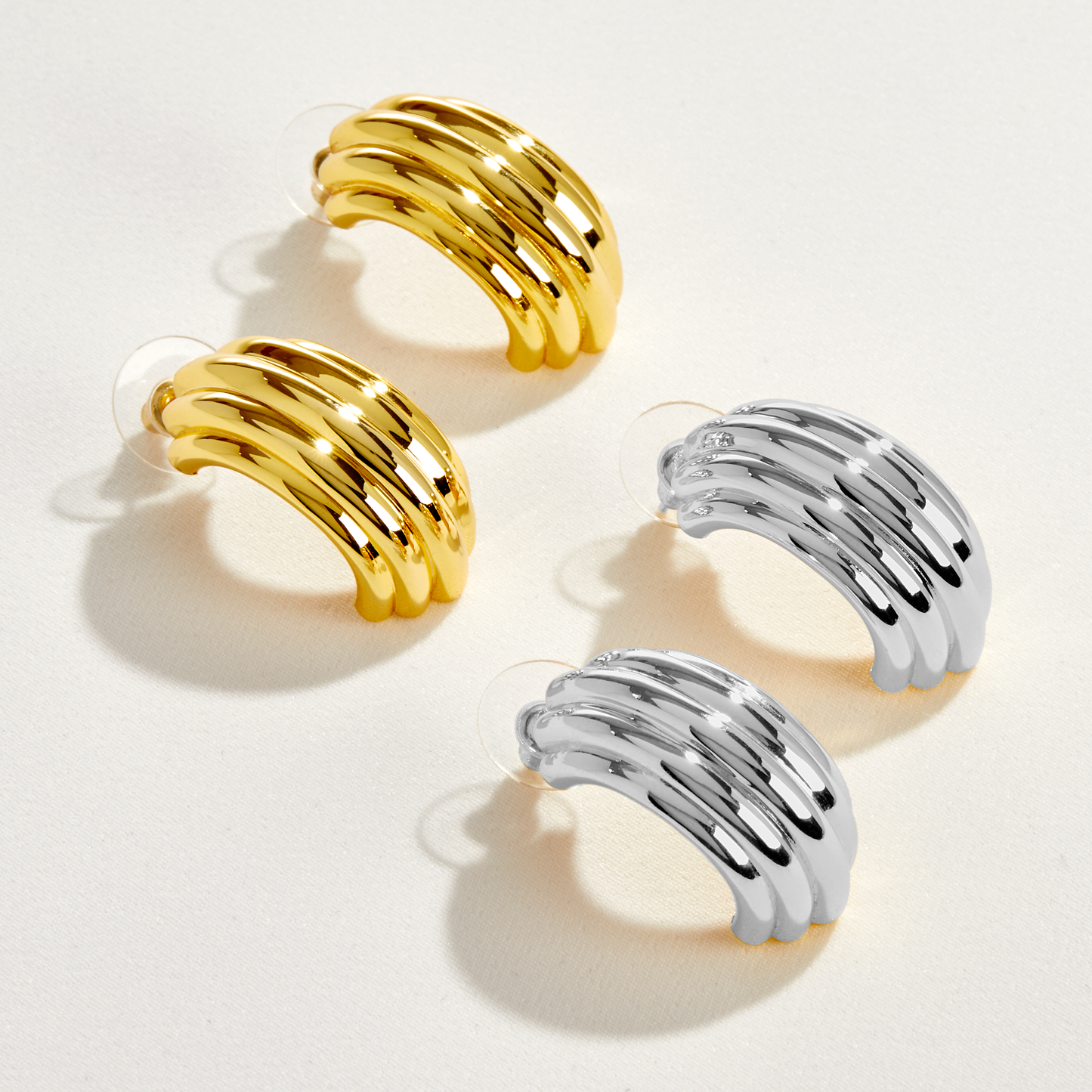 RAYE – Ribbed Earrings