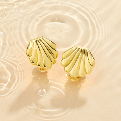 ARIEL – Shell Clip-on Earrings